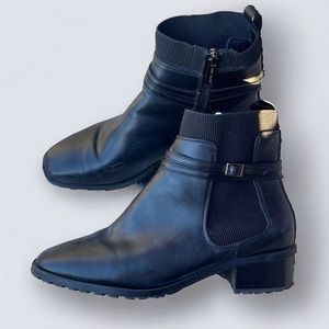 Anne Klein Cleo Bootie size 8